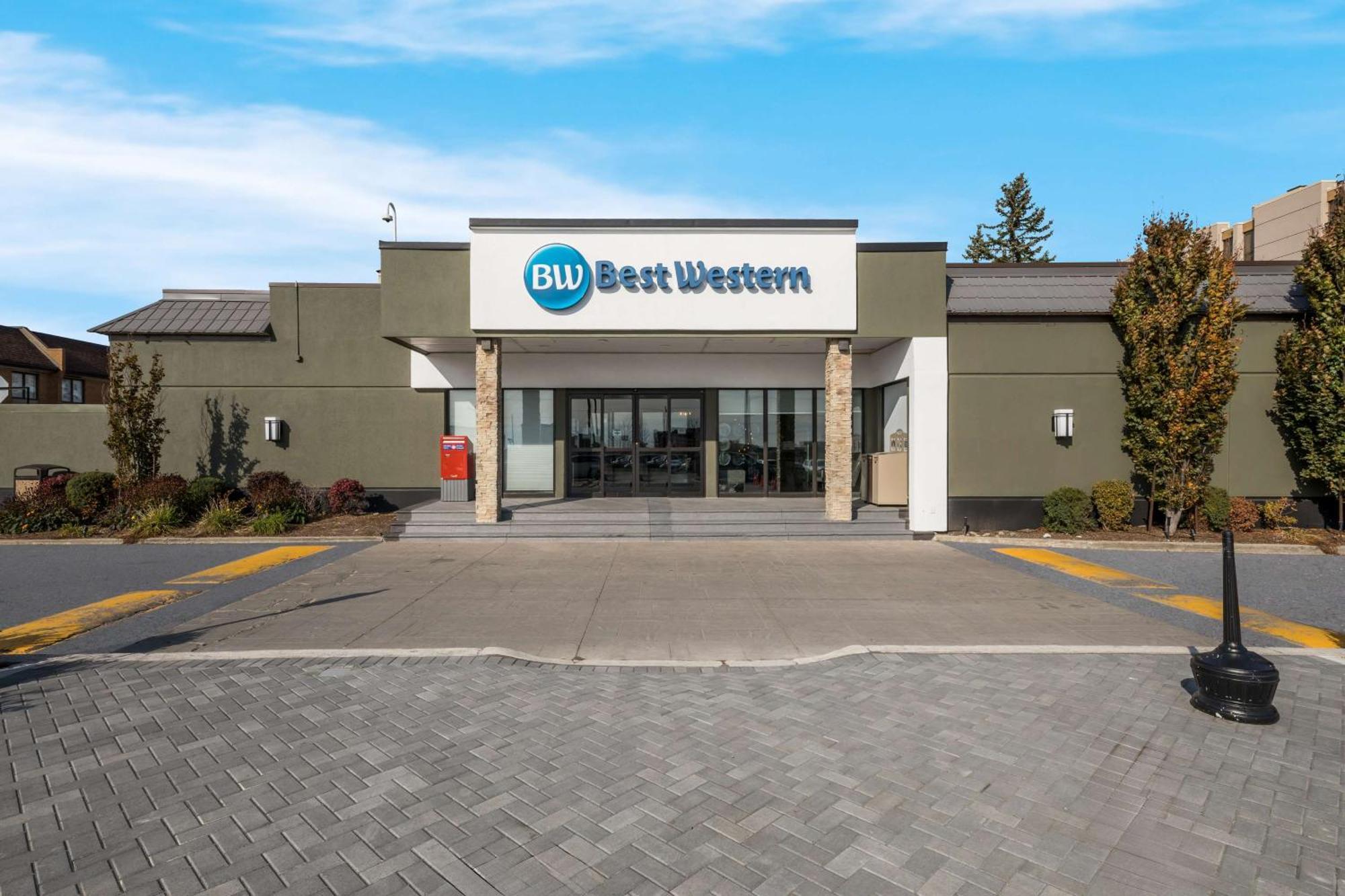 ריצ'מונד היל Best Western Parkway Hotel Toronto North מראה חיצוני תמונה